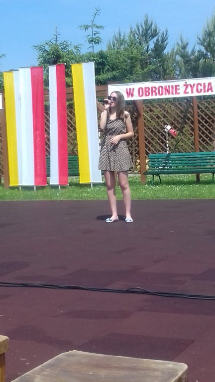 _110359.jpg
