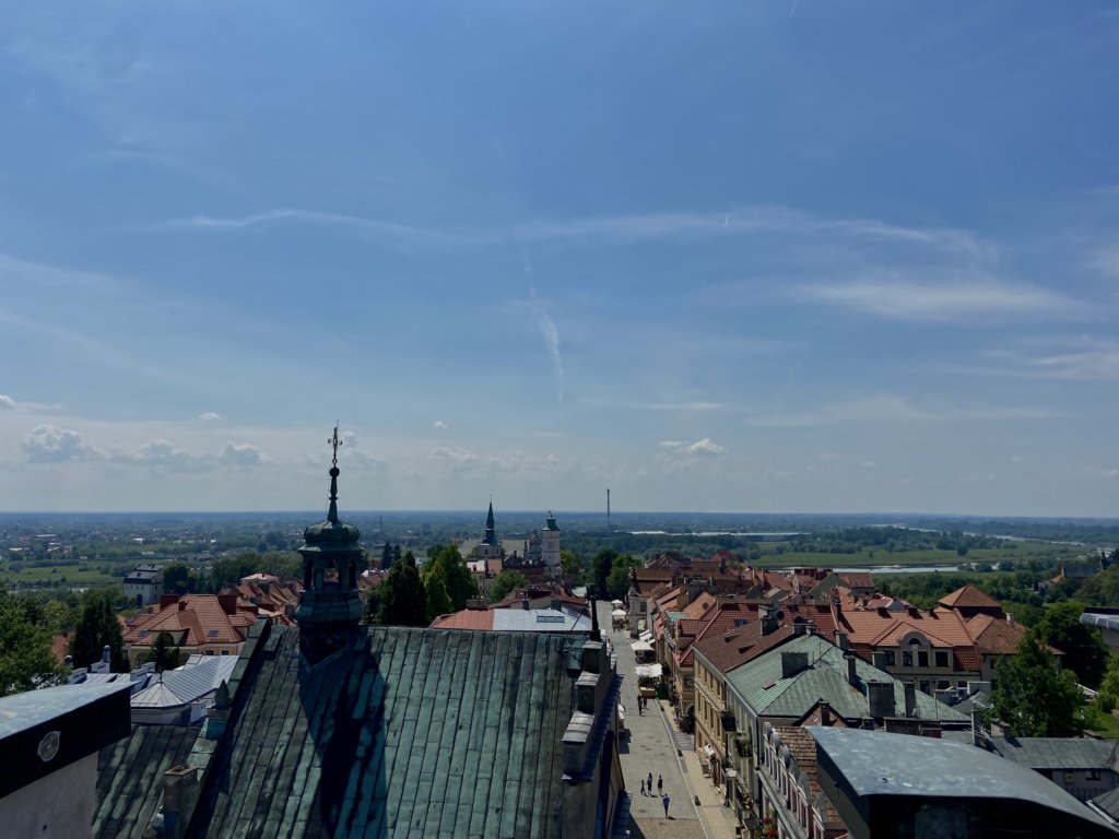 ca5846504538a2d4edc91a65c28e.jpg