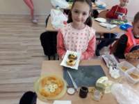 _093154_small.jpg