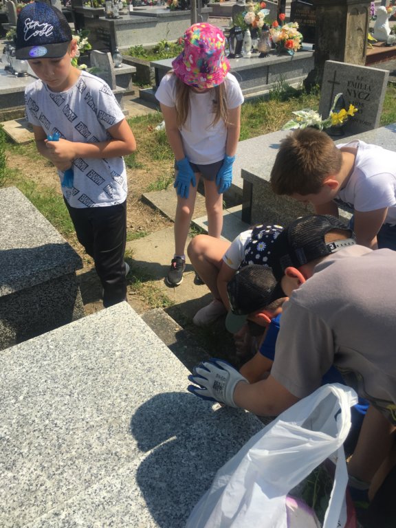 d1321708f9104aac890c6f6399631dea.jpg